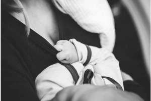 Ситуации, в които да потърсите консултант по кърмене